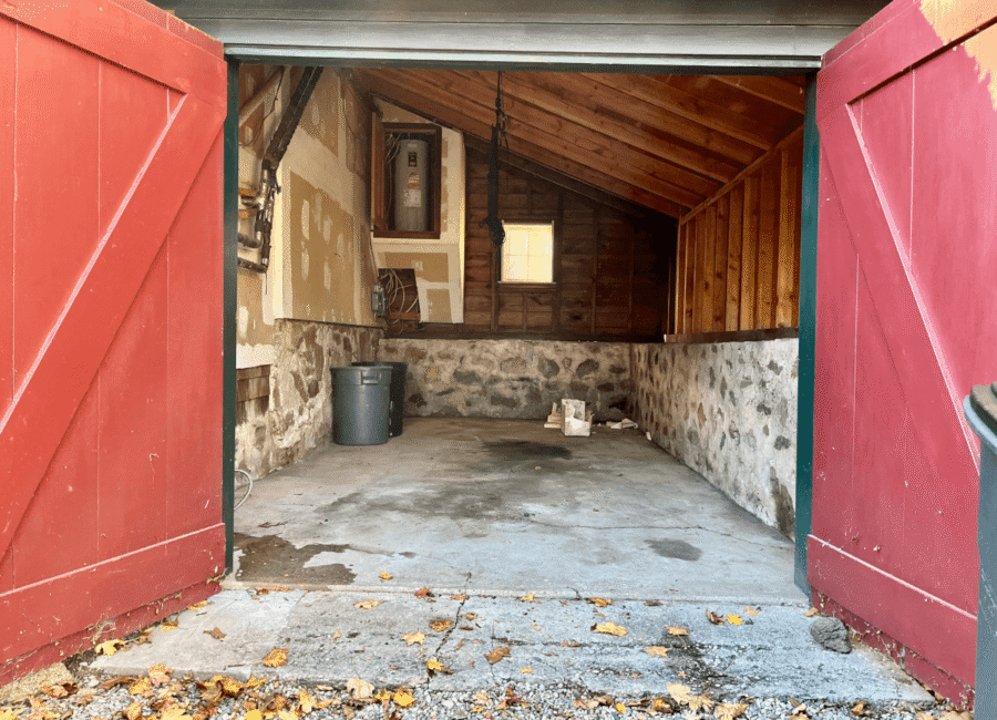 An unused area in the barn